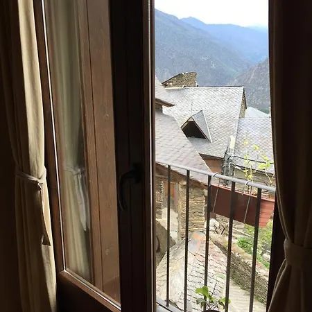 Hotel Lo Paller De Roc Montescladó